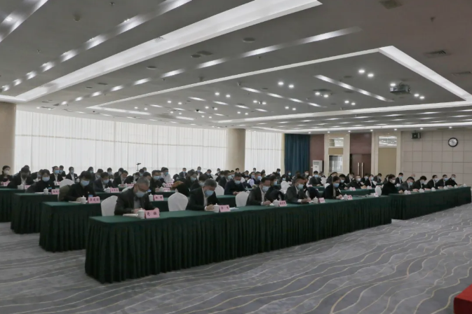 76net必赢官网集团、温泉集团举办贯彻落实市第十三次党代会精神宣讲报告会(图3) 76net必赢官网集团、温泉集团举办贯彻落实市第十三次党代会精神宣讲报告会(图3)